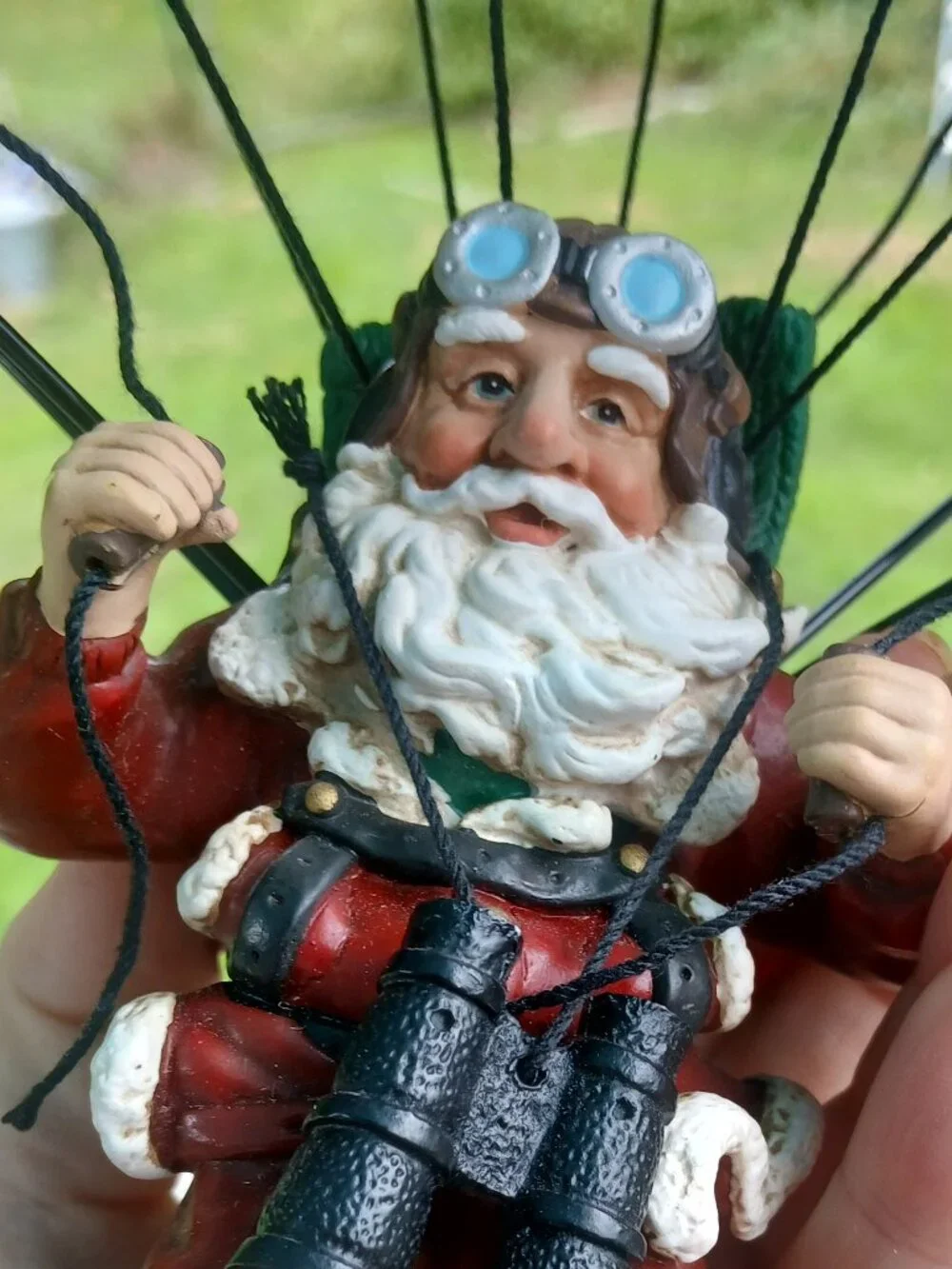 Possible Dreams busy bouncer Yuletide Jump Figurine Santa Glide Parachute 465102